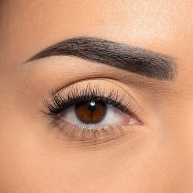 LASH PLAY Ready to Wear Pre-Glued PLANT FIBRE - 'ICONIC WISPIES' - 40 x Clusters - Mixed Lengths