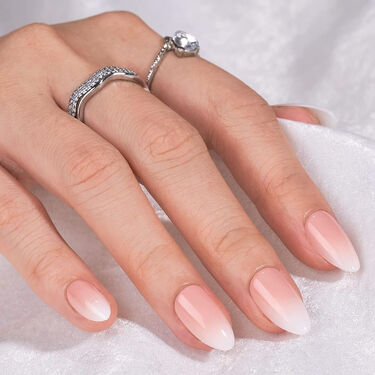 THE GOOD NAIL CO - Press-On Gel Nail Kit - 'CREAM PUFF' - Short Almond