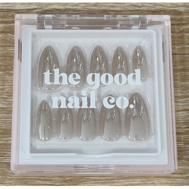 THE GOOD NAIL CO - Press-On Nails Travel Kit Edition - 'GLAZED BRULEE' - Medium Almond